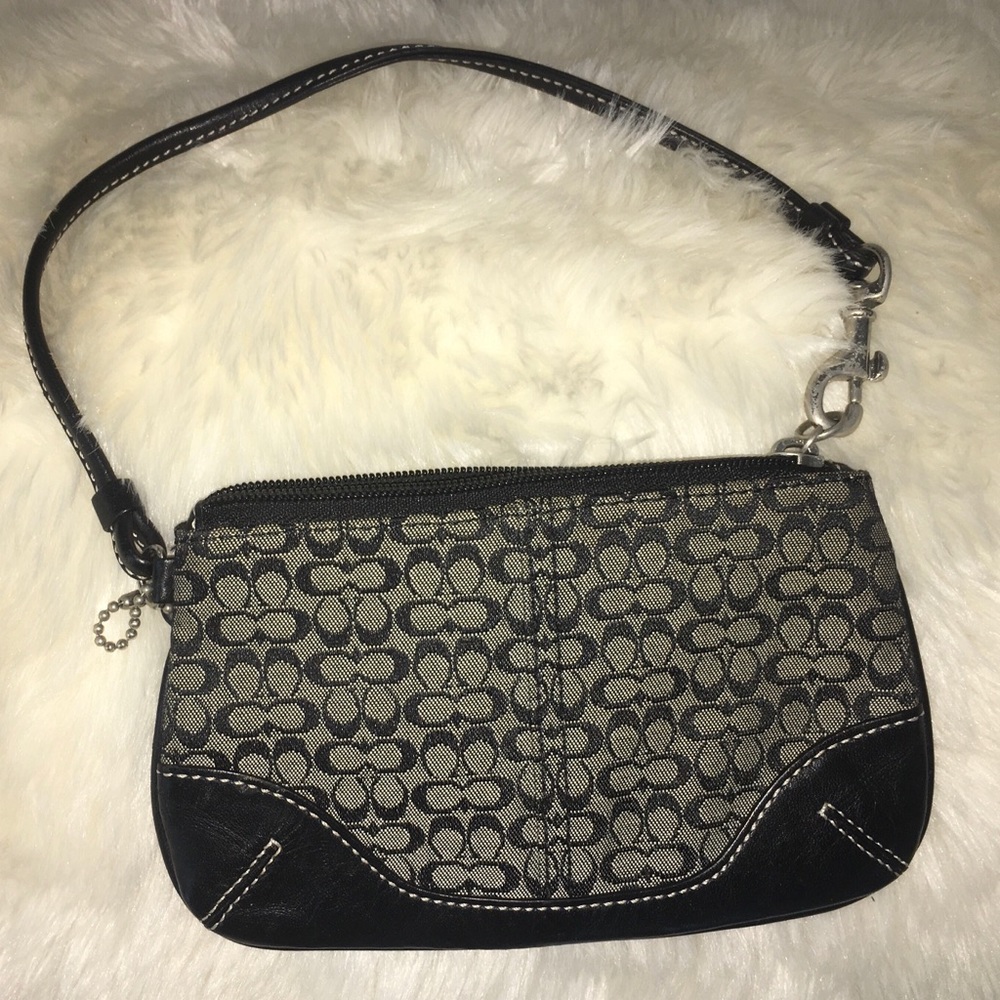 Coach Wristlet Black & grey